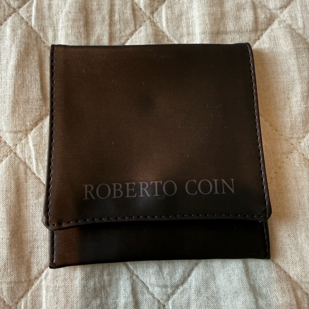 Roberto Coin Perfect Diamond Hoop - Picture 10 of 10